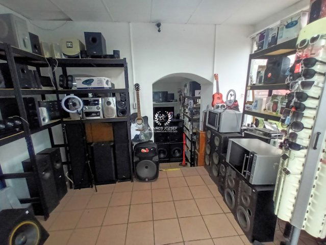Kiadó üzlethelyiség, Ózdon, Vasvár úton 190 E Ft / hó