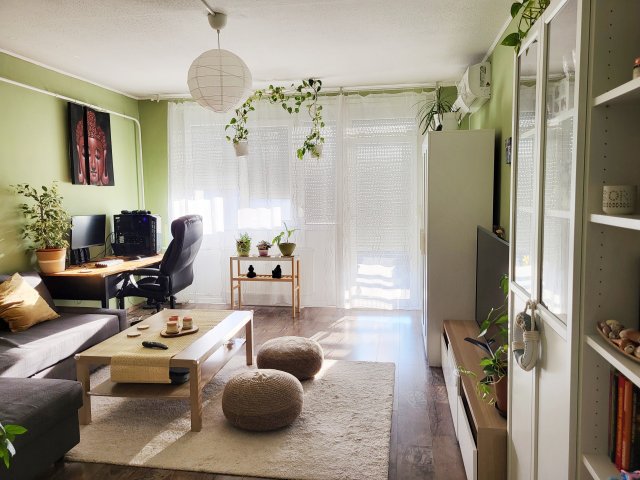 Eladó panellakás, Budapesten, XXI. kerületben, Nyírfa utcában