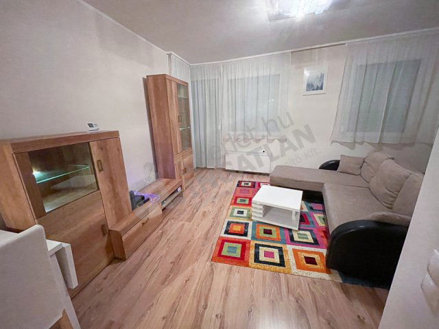 Kiadó téglalakás, albérlet, XXI. kerületben, II. Rákóczi Ferenc úton