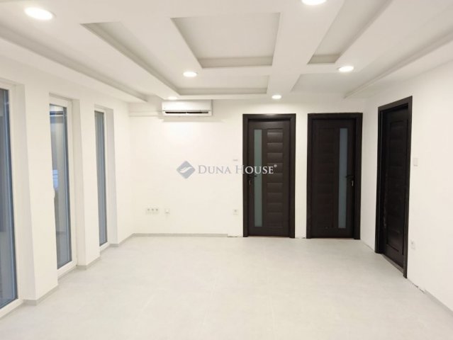 Eladó családi ház, Debrecenben 72 M Ft, 3 szobás