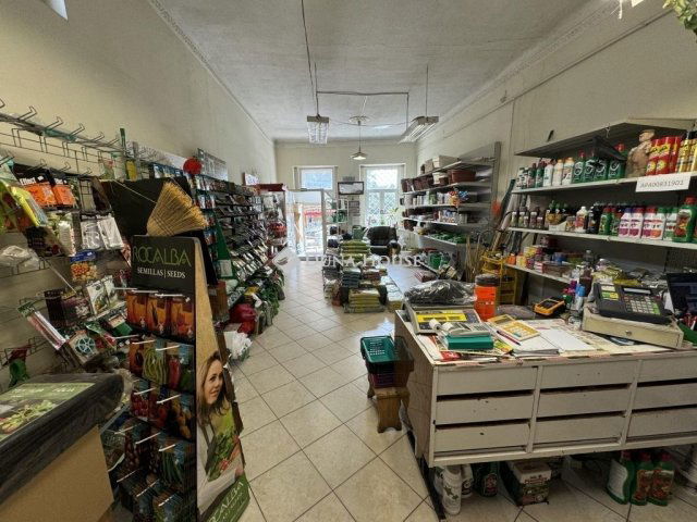 Eladó üzlethelyiség, Kecskeméten 129.99 M Ft