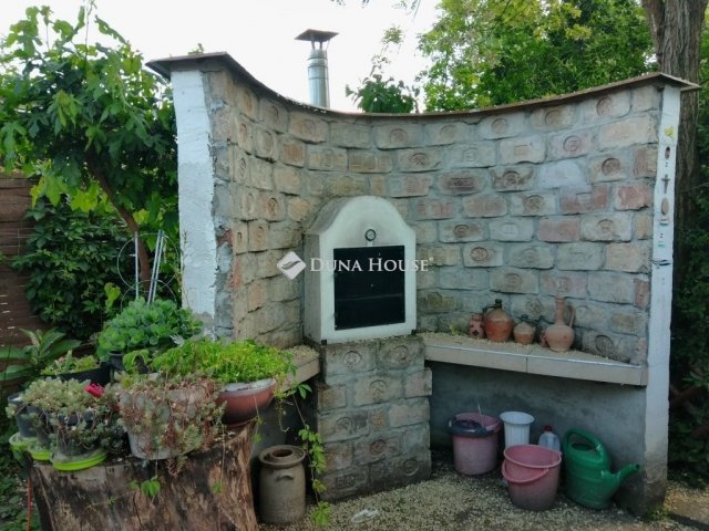 Eladó családi ház, Pusztaszabolcson 69 M Ft, 2 szobás