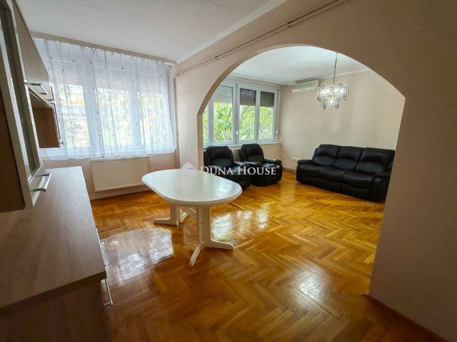 Kiadó téglalakás, albérlet, Békéscsabán, Andrássy úton