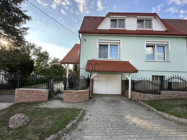 Eladó családi ház, Bajnán 99.5 M Ft, 4 szobás