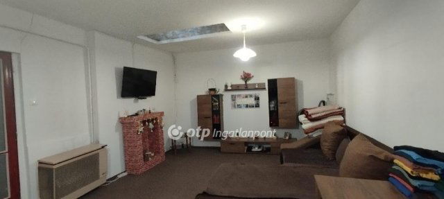Eladó családi ház, Jászberényben 24.9 M Ft, 2+2 szobás