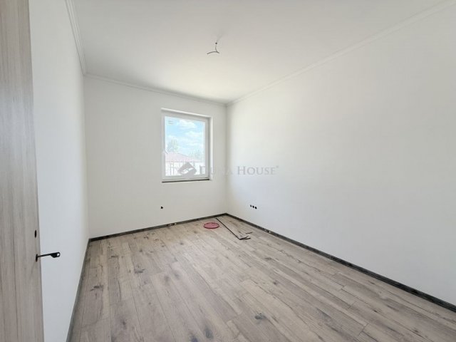 Eladó ikerház, Szigetcsépen 91.9 M Ft, 5 szobás