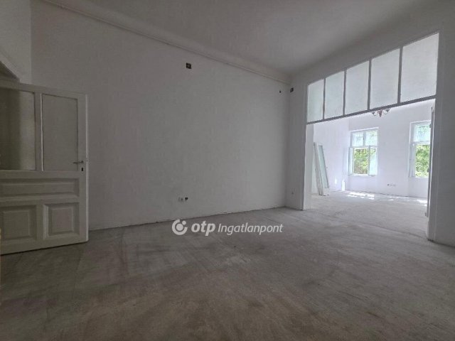 Eladó téglalakás, Budapesten, VIII. kerületben 64.99 M Ft