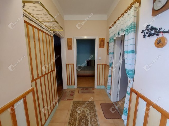 Eladó ikerház, Tényőn 37.5 M Ft, 2 szobás