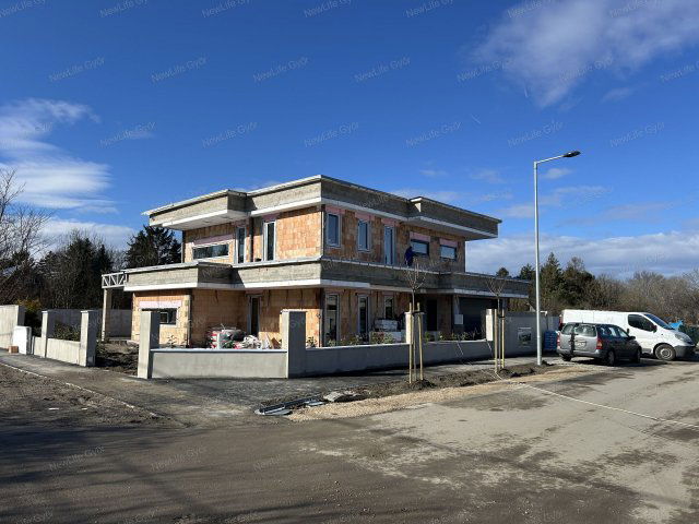 Eladó családi ház, Győrött 189 M Ft, 4+1 szobás