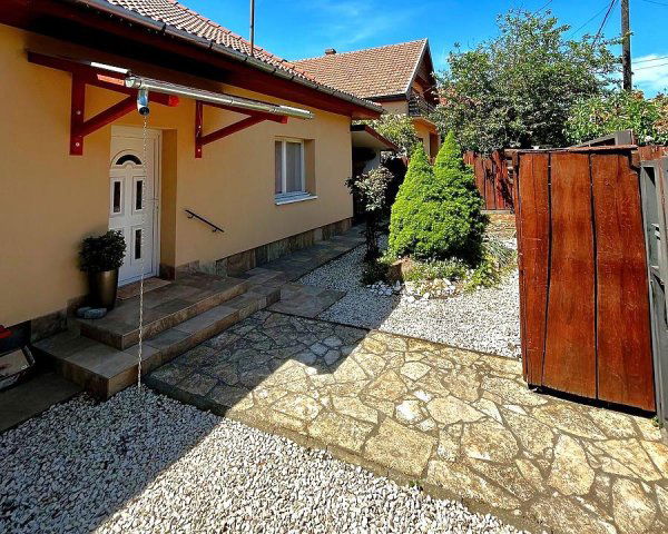 Eladó családi ház, Budapesten, XVII. kerületben 124.9 M Ft