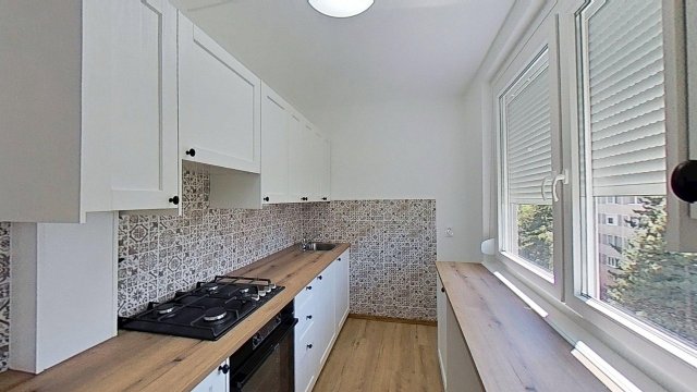 Eladó panellakás, Veszprémben 63 M Ft, 2+1 szobás