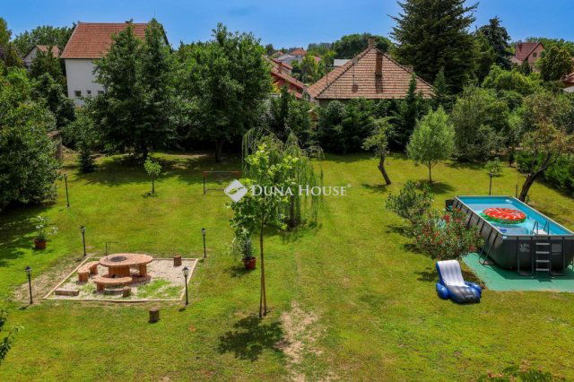 Eladó családi ház, Tökölön 185 M Ft, 6 szobás