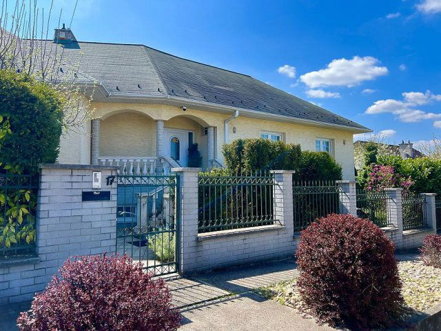 Eladó családi ház, Budapesten, XVII. kerületben 250 M Ft