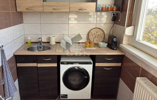 Eladó panellakás, Budapesten, XIV. kerületben 60 M Ft, 2 szobás