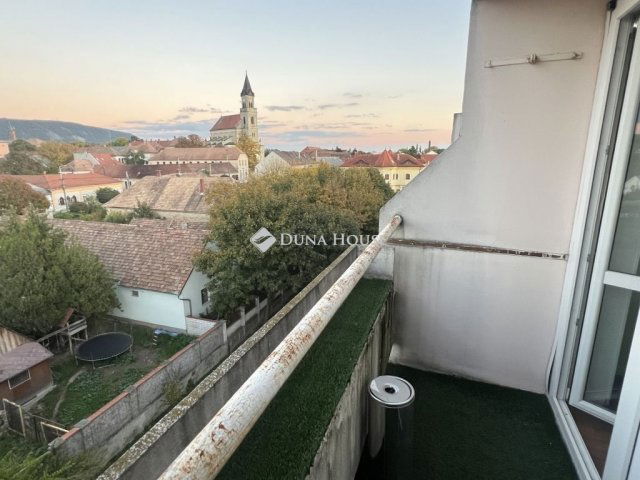 Eladó panellakás, Móron 42 M Ft, 2 szobás / költözzbe.hu