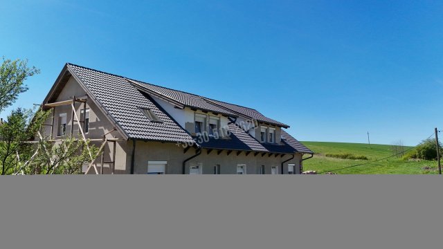 Eladó ikerház, Felsőpetényben 79.99 M Ft, 4 szobás