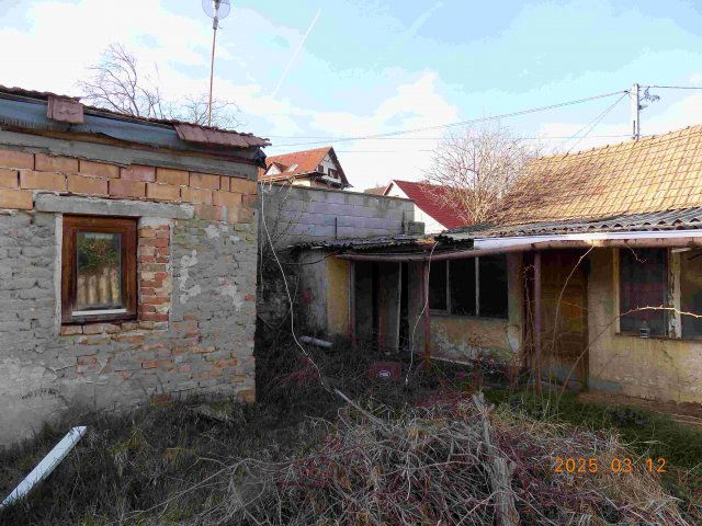 Eladó családi ház, Pécsett, Irinyi János utcában 9.32 M Ft