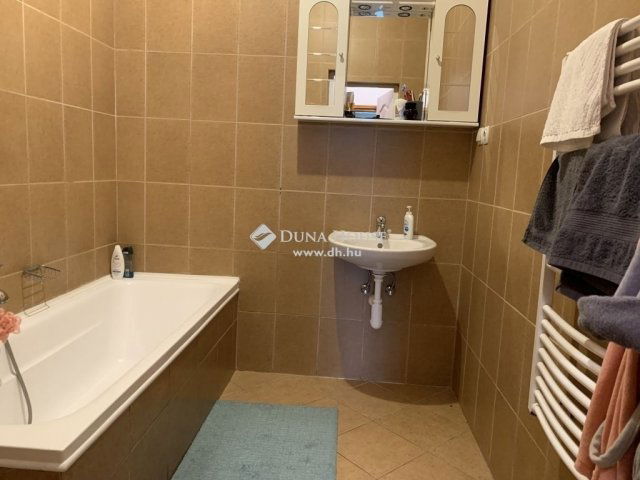 Eladó családi ház, Érden 195 M Ft, 4 szobás