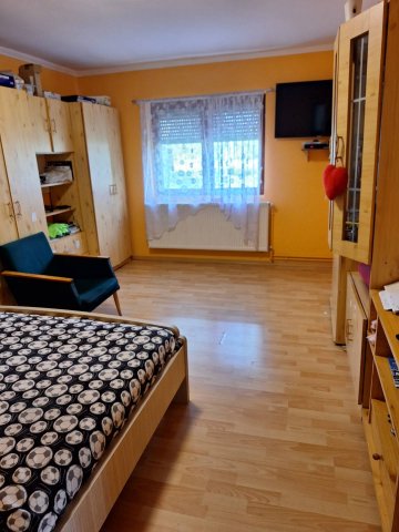 Eladó mezogazdasagi ingatlan, Baján 37.5 M Ft, 3 szobás