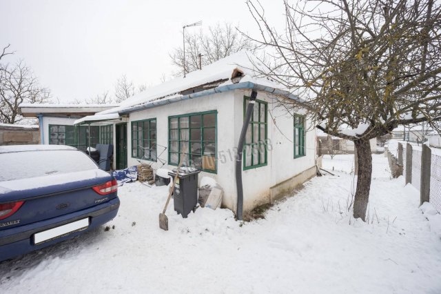 Eladó családi ház, Honton 8.5 M Ft, 2 szobás