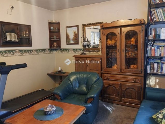 Eladó családi ház, Dunaharasztin 109.9 M Ft, 4 szobás