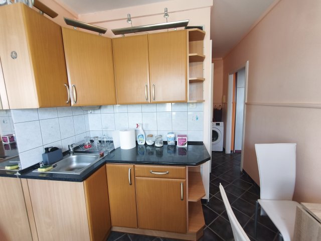 Eladó panellakás, Szegeden 49.9 M Ft, 2 szobás