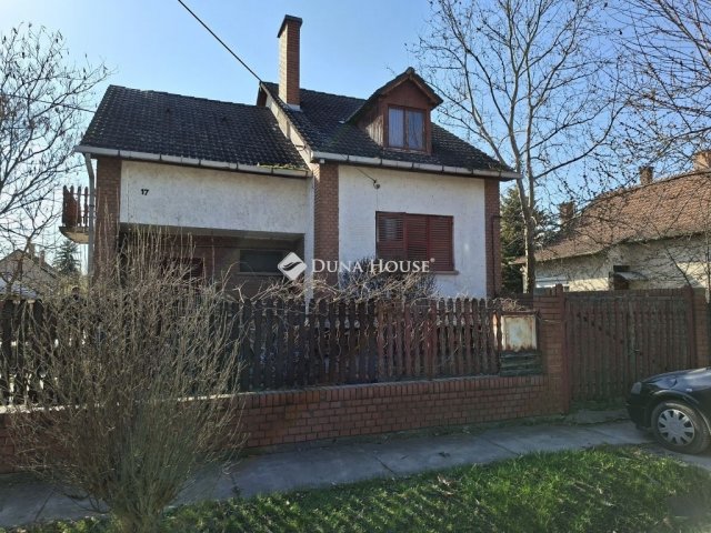 Eladó családi ház, Szentesen 44.5 M Ft, 5 szobás