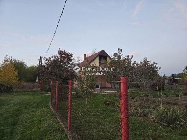 Eladó nyaraló, Polgárdin 29.5 M Ft, 3 szobás