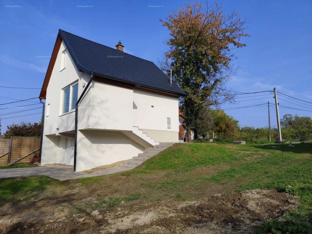 Eladó családi ház, Zalakaroson 64.9 M Ft, 3 szobás