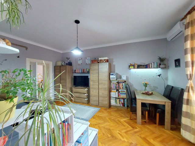 Eladó téglalakás, Szegeden 49.9 M Ft, 2 szobás