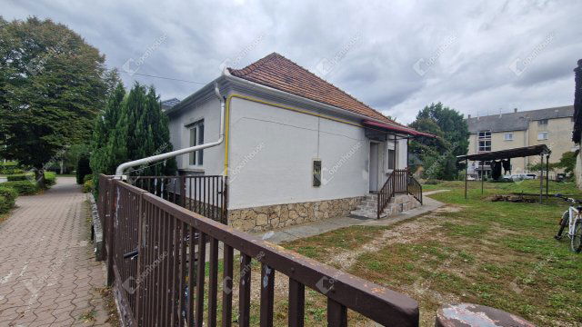 Eladó családi ház, Nagyigmándon 42.9 M Ft, 2 szobás