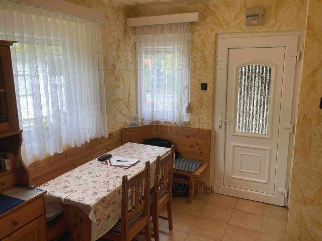 Eladó téglalakás, Zamárdiban 52 M Ft, 2 szobás