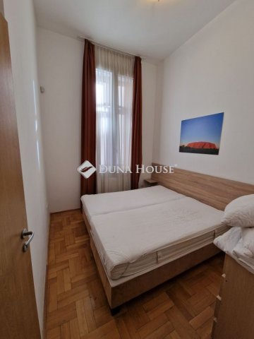 Eladó téglalakás, Budapesten, VII. kerületben 102.99 M Ft