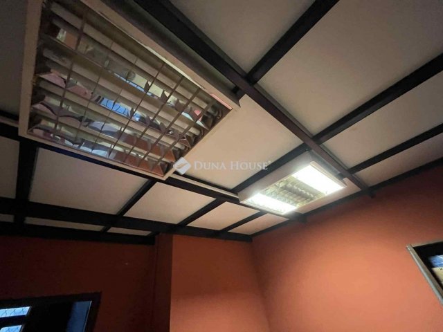 Eladó üzlethelyiség, Budapesten, VII. kerületben 69.9 M Ft