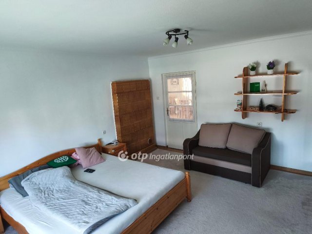 Eladó családi ház, Dévaványán 26 M Ft, 2 szobás