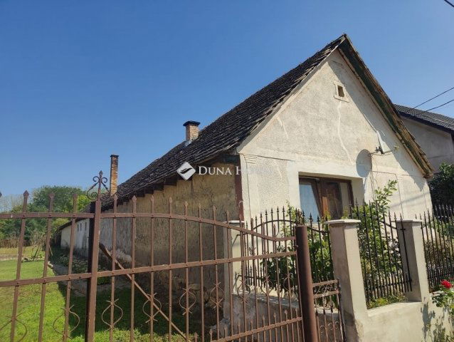 Eladó családi ház, Vácrátóton 33.5 M Ft, 3 szobás