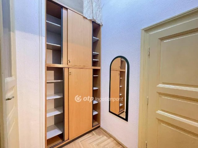 Eladó téglalakás, Budapesten, VIII. kerületben 99 M Ft, 3 szobás