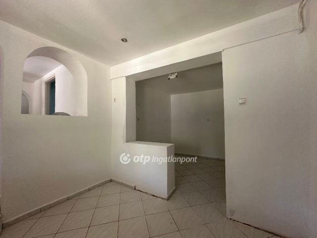 Eladó családi ház, Szentesen 19.9 M Ft, 2+1 szobás