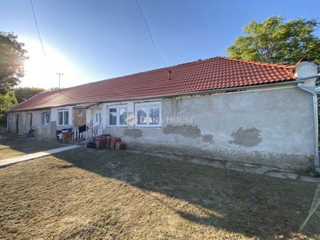 Eladó családi ház, Baksán 24.99 M Ft, 3 szobás