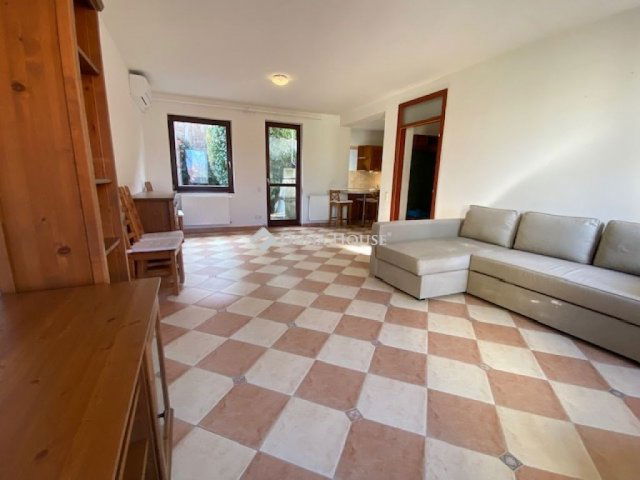 Eladó téglalakás, Szentendrén 129 M Ft, 3 szobás