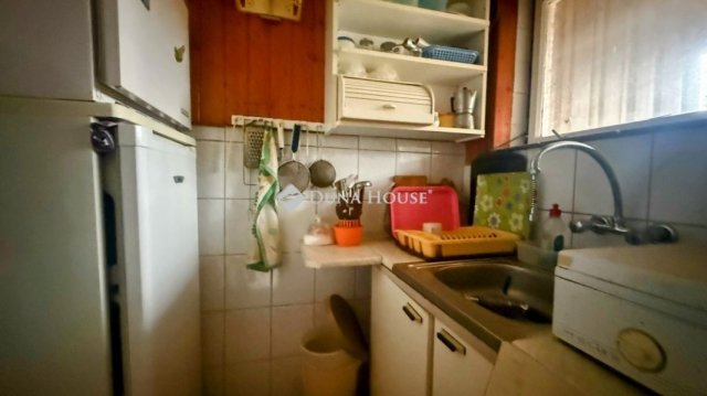 Eladó nyaraló, Vonyarcvashegyen 37.9 M Ft, 3+1 szobás