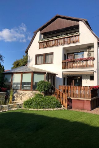 Eladó családi ház, Miskolcon 155 M Ft, 6+1 szobás