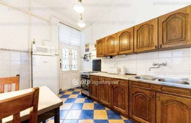 Eladó téglalakás, Budapesten, VIII. kerületben 88.88 M Ft