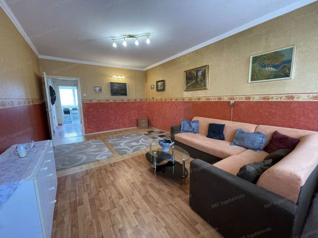 Eladó panellakás, Hajdúszoboszlón 51.9 M Ft, 2 szobás