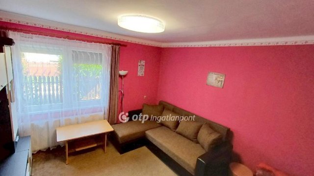 Eladó családi ház, Tiszapüspökin 35 M Ft, 2+1 szobás