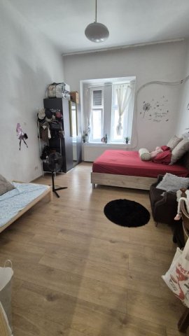 Eladó téglalakás, Budapesten, VIII. kerületben, Csobánc utcában