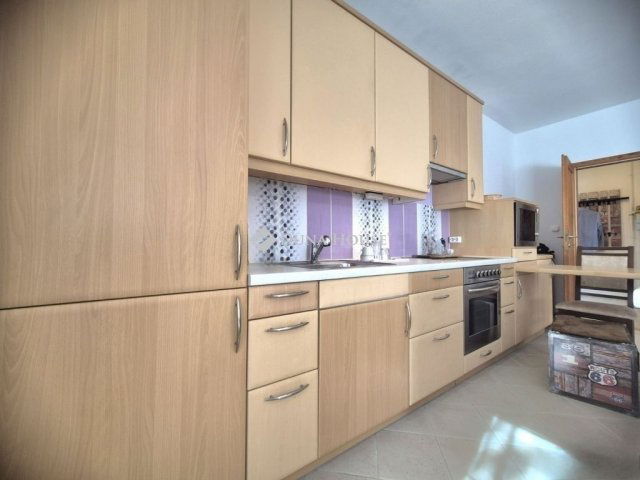 Eladó téglalakás, Budapesten, III. kerületben 107.9 M Ft