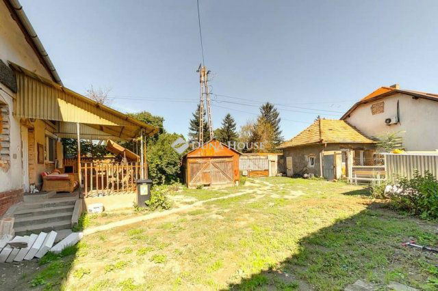 Eladó családi ház, Tatán 75 M Ft, 5 szobás