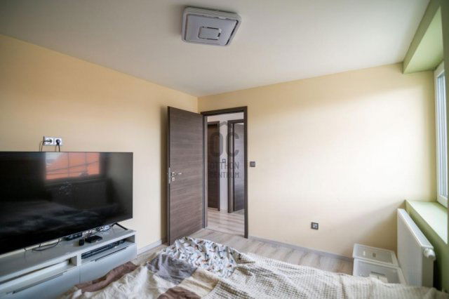Eladó ikerház, Budapesten, XVIII. kerületben 124.9 M Ft, 5 szobás