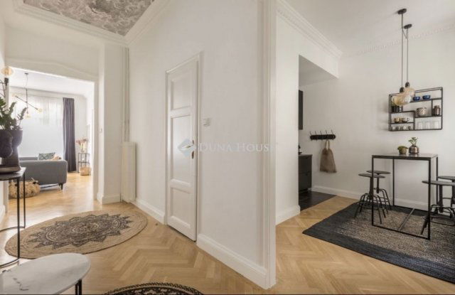 Eladó téglalakás, Budapesten, V. kerületben 159 M Ft, 2 szobás